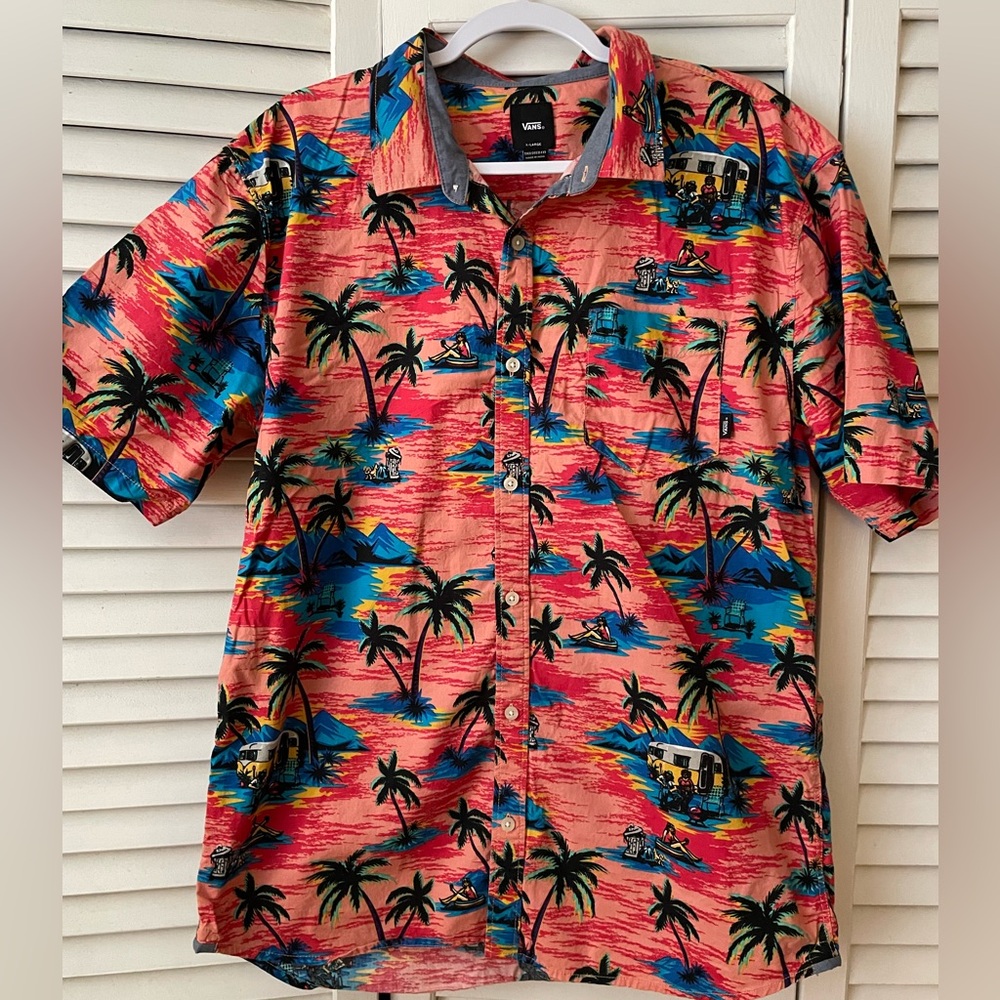 Vans Hawaiian Shirt Men’s Short Sleeve Button Down